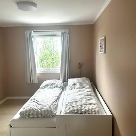 Romslig Naer Sentrum Apartment *