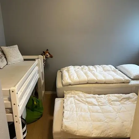 Romslig Naer Sentrum Apartment Stavanger